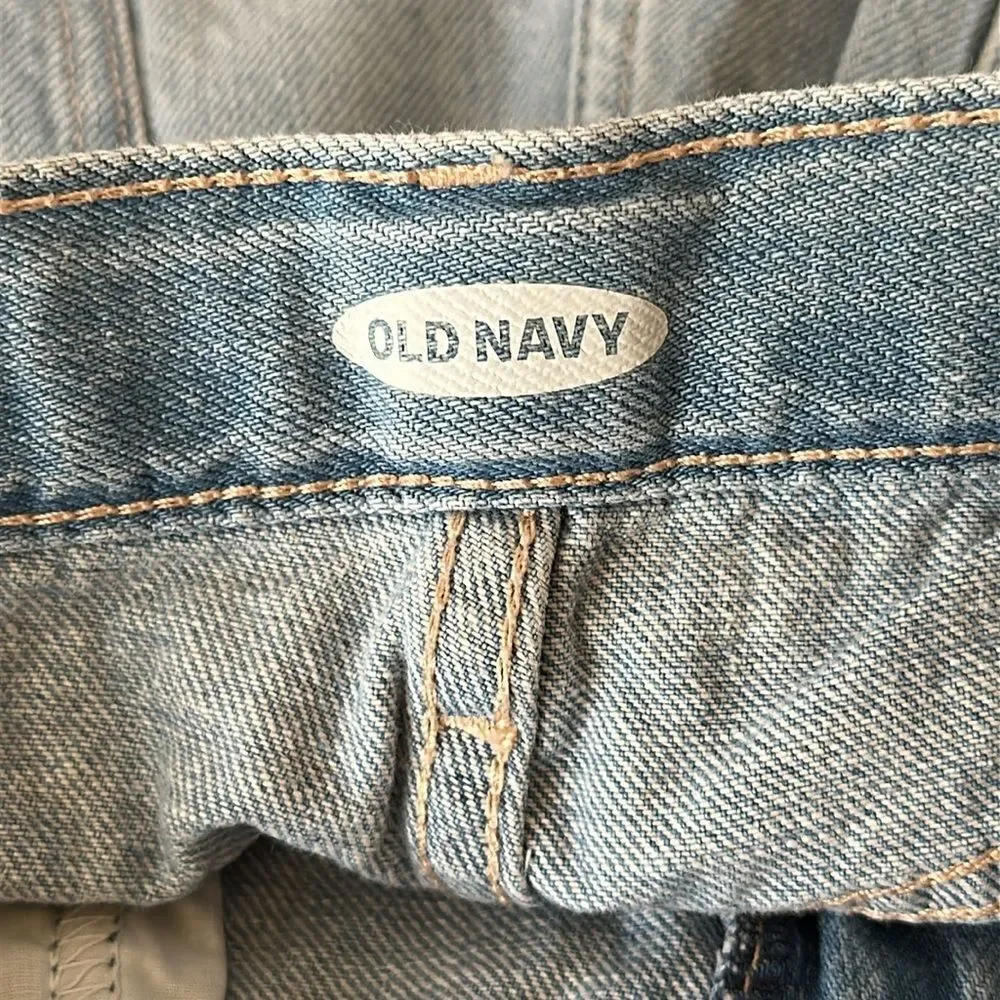 Old Navy Girls Light Wash Distressed Denim Cuffed Shorts Size 16